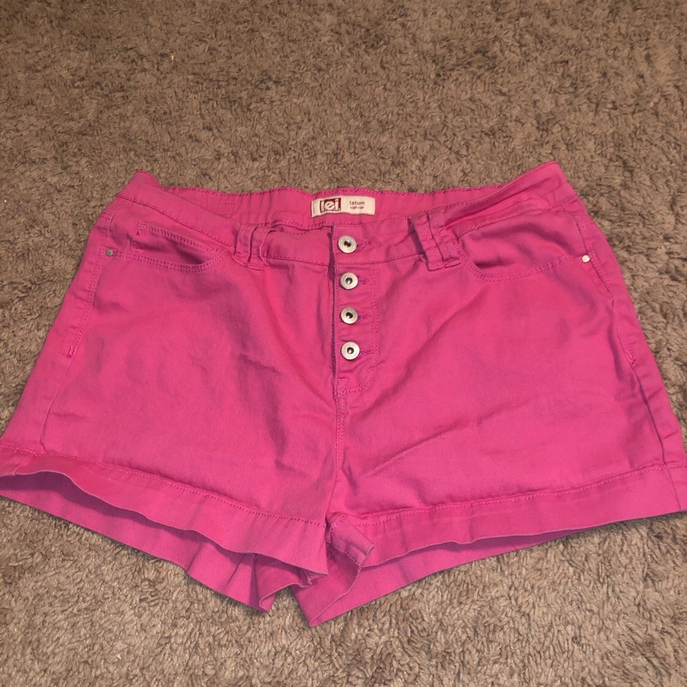 l.e.i pink shorts